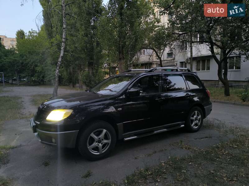 Внедорожник / Кроссовер Mitsubishi Outlander 2006 в Кременчуге