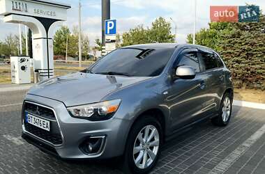 Внедорожник / Кроссовер Mitsubishi Outlander 2014 в Николаеве