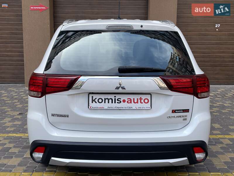 Позашляховик / Кросовер Mitsubishi Outlander 2015 в Вінниці