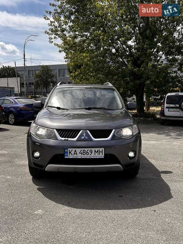 Mitsubishi Outlander 2009