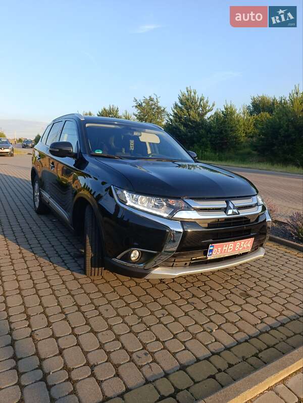 Mitsubishi Outlander 2015
