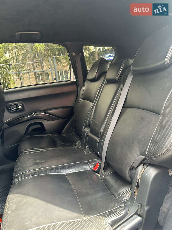 Внедорожник / Кроссовер Mitsubishi Outlander 2007 в Харькове