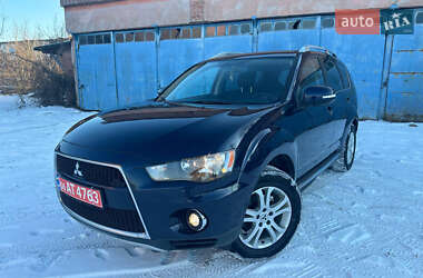 Внедорожник / Кроссовер Mitsubishi Outlander 2010 в Киеве