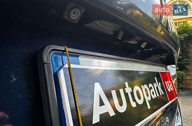 Внедорожник / Кроссовер Mitsubishi Outlander 2016 в 