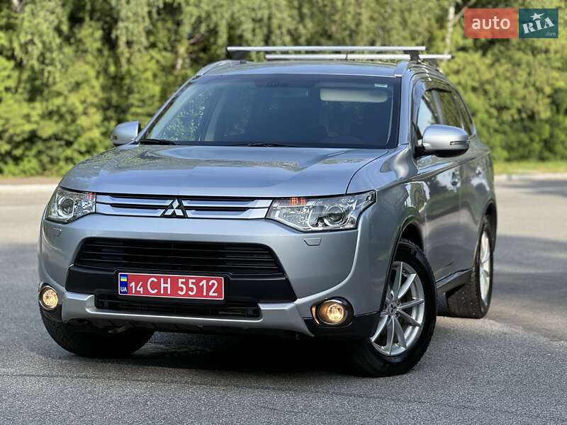 Внедорожник / Кроссовер Mitsubishi Outlander 2015 в Трускавце