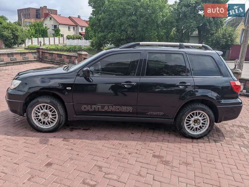 Внедорожник / Кроссовер Mitsubishi Outlander 2007 в Ровно