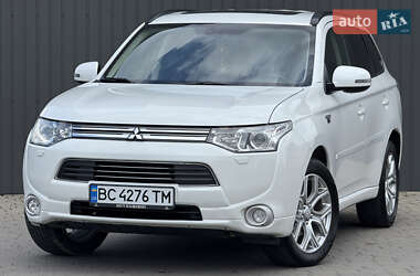 Позашляховик / Кросовер Mitsubishi Outlander 2014 в Дрогобичі