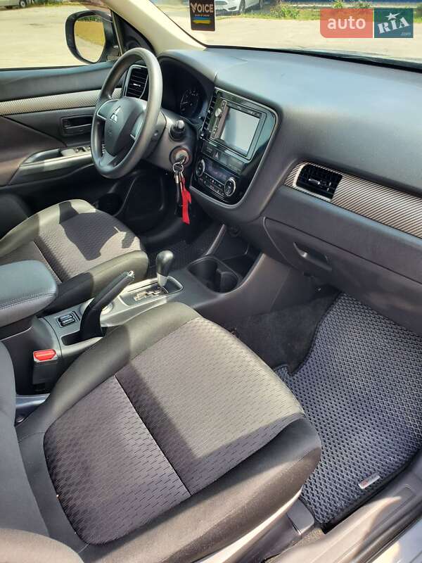 Внедорожник / Кроссовер Mitsubishi Outlander 2013 в Кропивницком