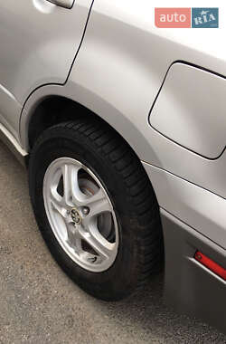 Позашляховик / Кросовер Mitsubishi Outlander 2002 в 