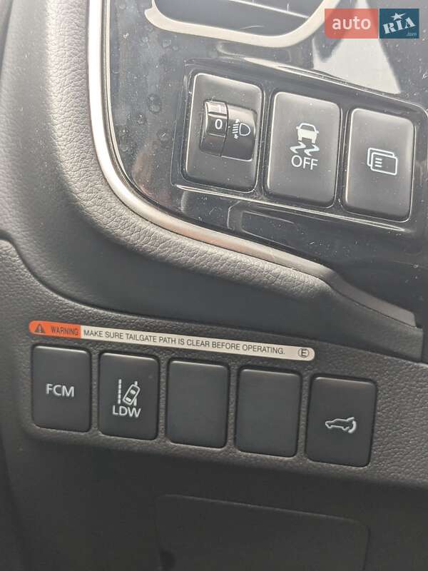 Внедорожник / Кроссовер Mitsubishi Outlander 2014 в Киеве