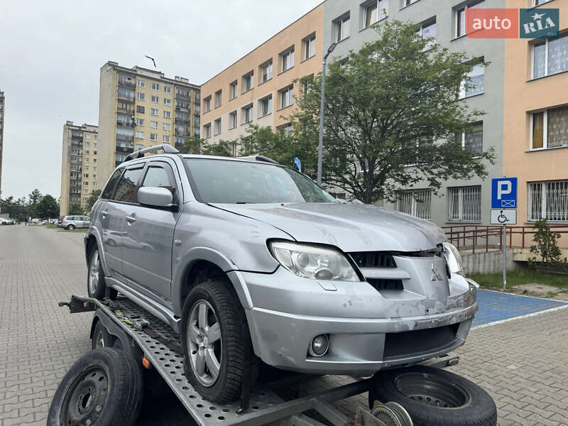 Внедорожник / Кроссовер Mitsubishi Outlander 2006 в Львове
