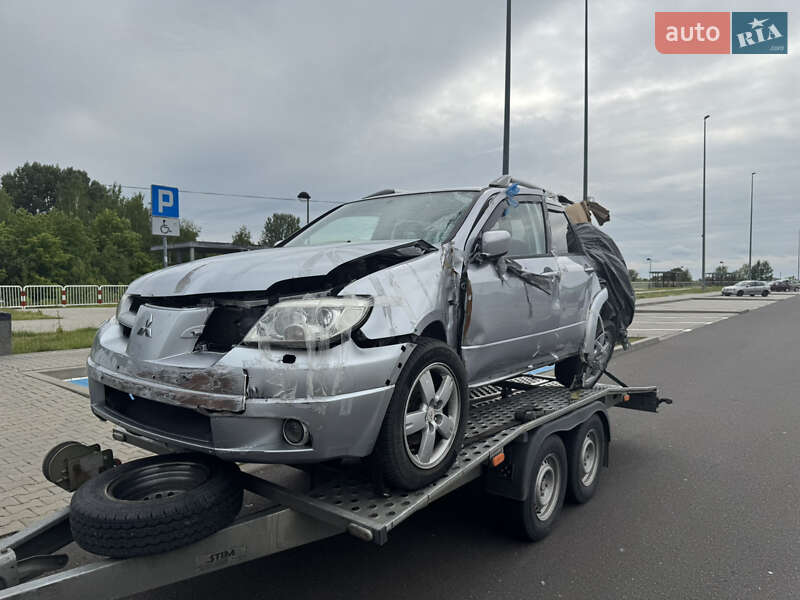 Внедорожник / Кроссовер Mitsubishi Outlander 2006 в Львове