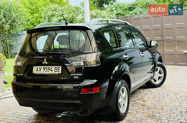 Внедорожник / Кроссовер Mitsubishi Outlander 2008 в 