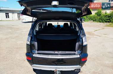 Внедорожник / Кроссовер Mitsubishi Outlander 2010 в 