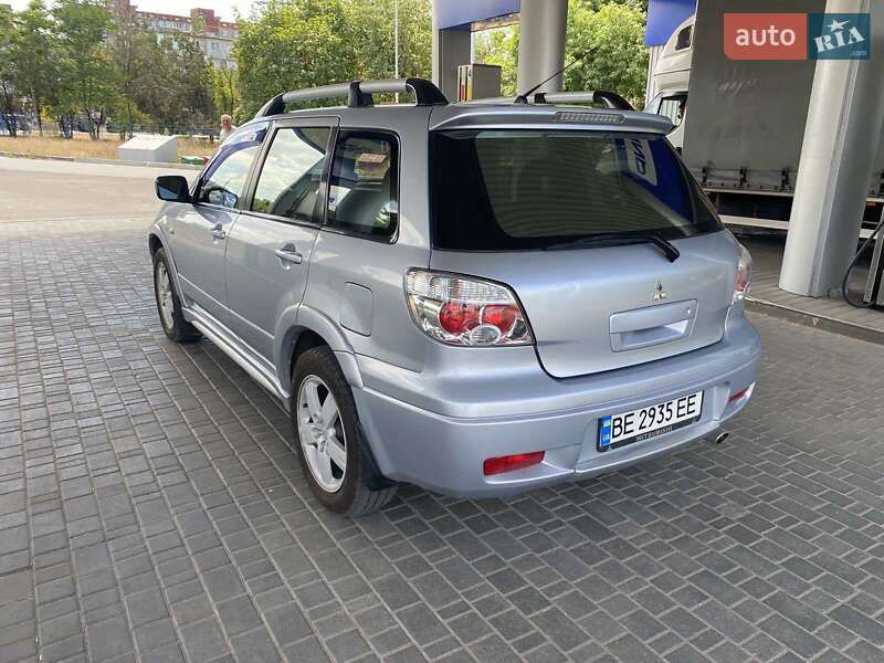 Внедорожник / Кроссовер Mitsubishi Outlander 2008 в Николаеве