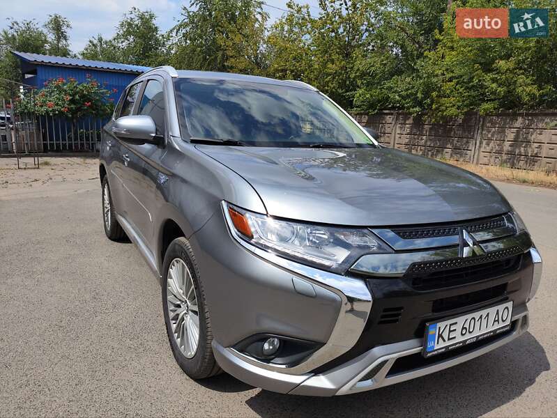Внедорожник / Кроссовер Mitsubishi Outlander 2019 в Кривом Роге