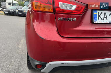 Внедорожник / Кроссовер Mitsubishi Outlander 2015 в 