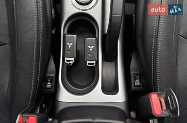 Внедорожник / Кроссовер Mitsubishi Outlander 2010 в 