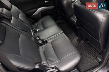 Внедорожник / Кроссовер Mitsubishi Outlander 2010 в 