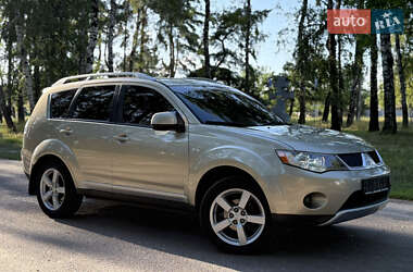 Внедорожник / Кроссовер Mitsubishi Outlander 2008 в Ахтырке