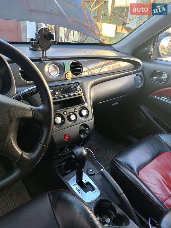 Внедорожник / Кроссовер Mitsubishi Outlander 2007 в Подольске