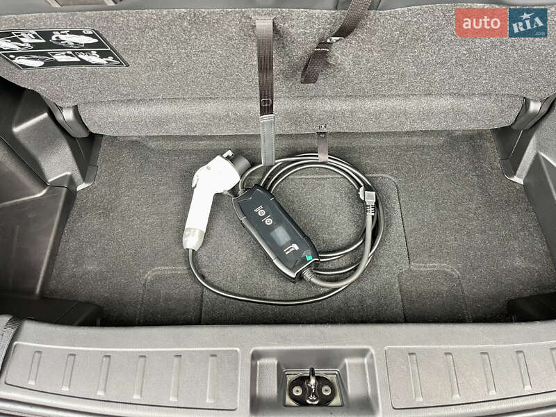 Внедорожник / Кроссовер Mitsubishi Outlander 2023 в Львове