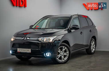 Внедорожник / Кроссовер Mitsubishi Outlander 2013 в Киеве