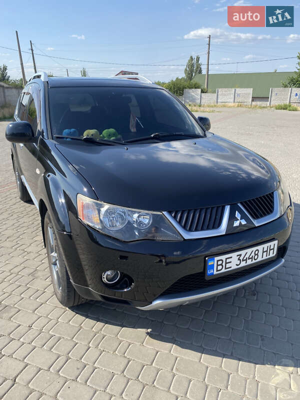Внедорожник / Кроссовер Mitsubishi Outlander 2008 в Первомайске
