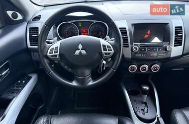 Внедорожник / Кроссовер Mitsubishi Outlander 2007 в 