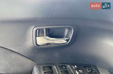 Внедорожник / Кроссовер Mitsubishi Outlander 2008 в 