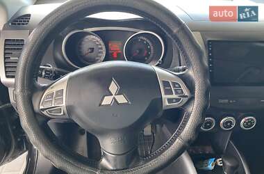 Внедорожник / Кроссовер Mitsubishi Outlander 2008 в 