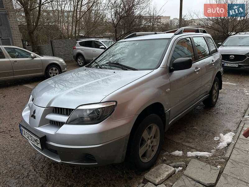 Внедорожник / Кроссовер Mitsubishi Outlander 2009 в Киеве