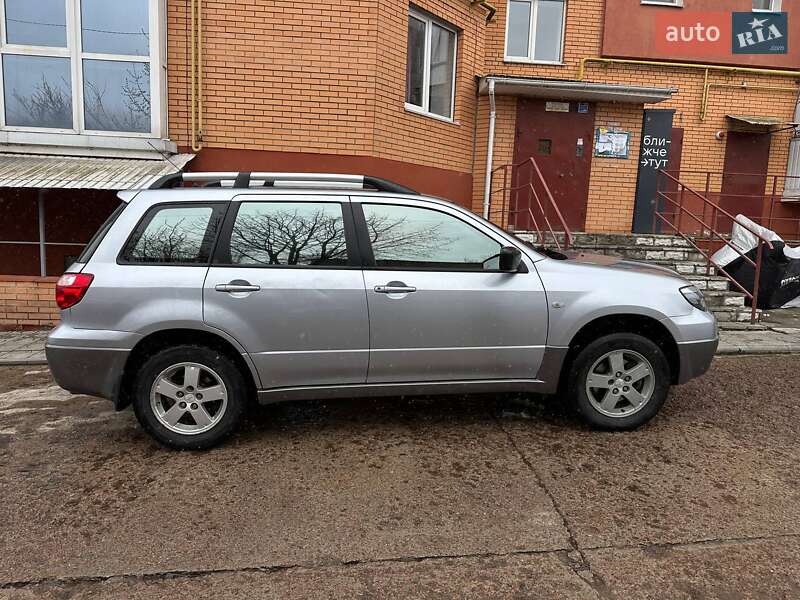 Внедорожник / Кроссовер Mitsubishi Outlander 2009 в Киеве