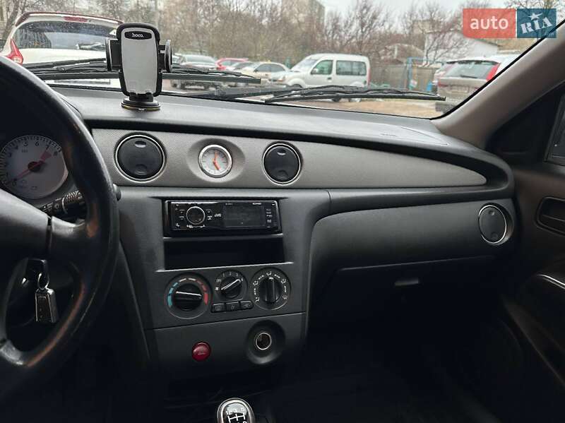 Внедорожник / Кроссовер Mitsubishi Outlander 2009 в Киеве