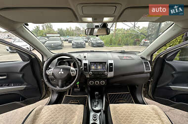 Внедорожник / Кроссовер Mitsubishi Outlander 2009 в Харькове