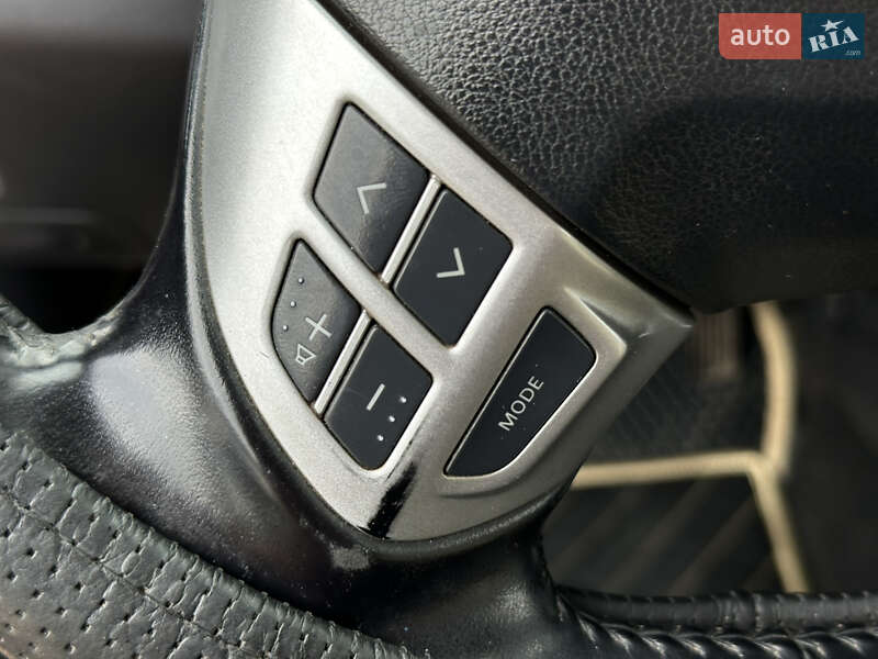 Внедорожник / Кроссовер Mitsubishi Outlander 2009 в Харькове