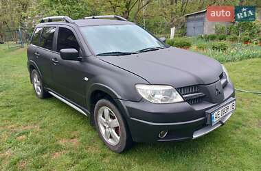 Внедорожник / Кроссовер Mitsubishi Outlander 2005 в Днепре