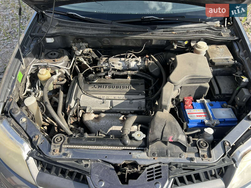 Внедорожник / Кроссовер Mitsubishi Outlander 2007 в Киеве