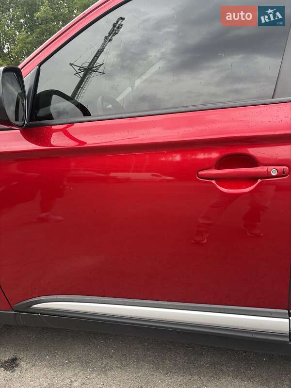 Внедорожник / Кроссовер Mitsubishi Outlander 2019 в Полтаве