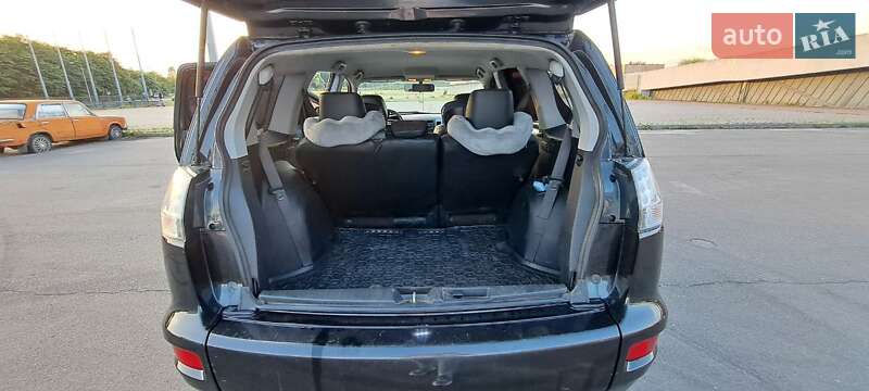 Позашляховик / Кросовер Mitsubishi Outlander 2012 в Львові