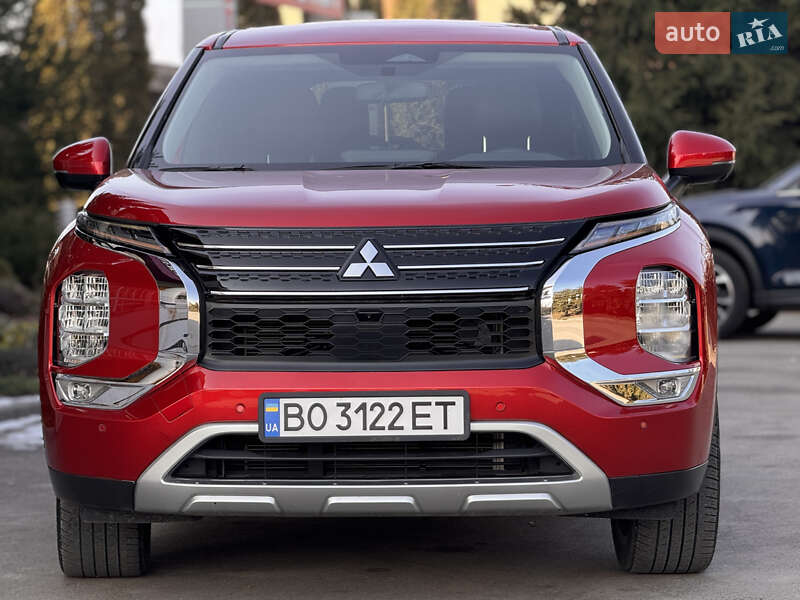 Позашляховик / Кросовер Mitsubishi Outlander 2021 в Тернополі