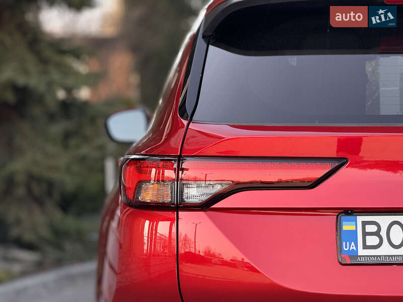 Позашляховик / Кросовер Mitsubishi Outlander 2021 в Тернополі