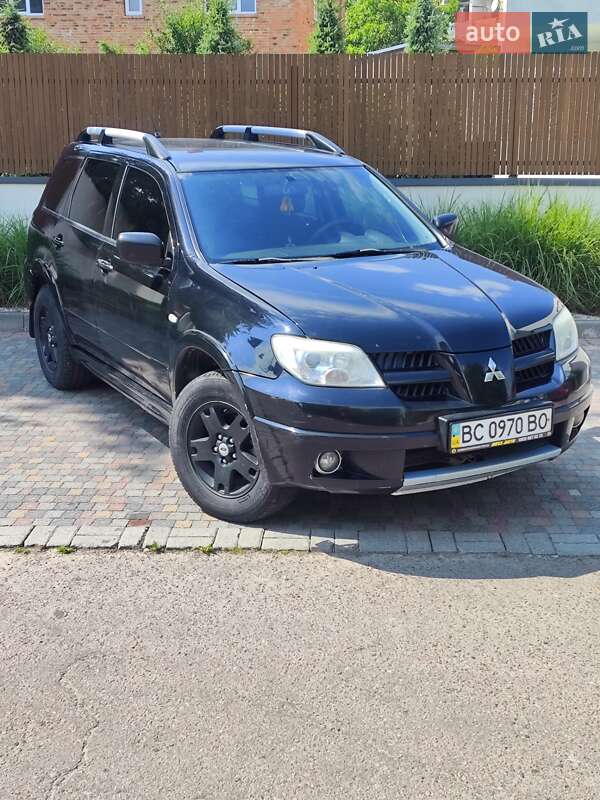 Внедорожник / Кроссовер Mitsubishi Outlander 2007 в 