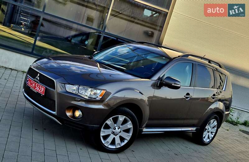 Внедорожник / Кроссовер Mitsubishi Outlander 2012 в Ивано-Франковске