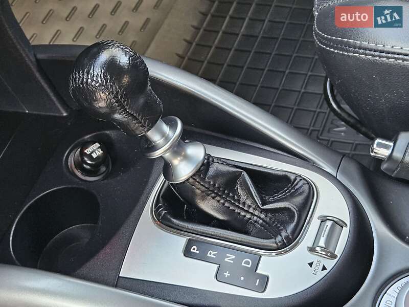 Внедорожник / Кроссовер Mitsubishi Outlander 2012 в Ивано-Франковске