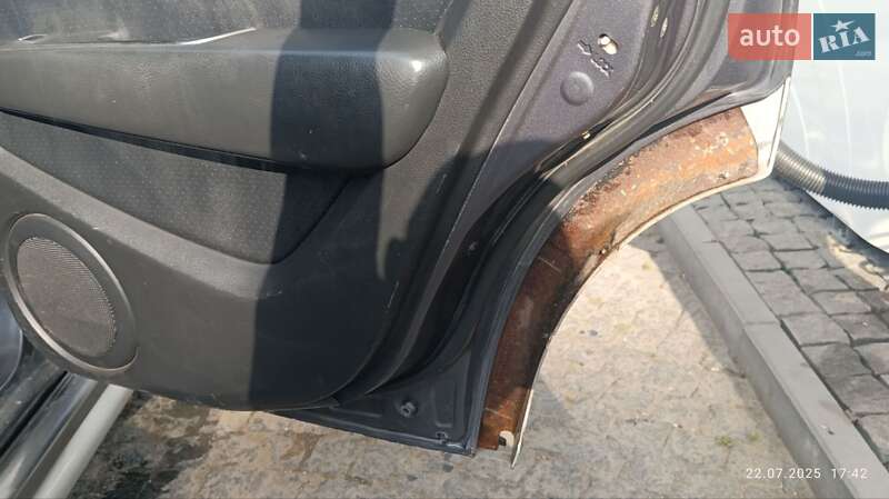 Внедорожник / Кроссовер Mitsubishi Outlander 2006 в Хмельницком фото 7 Внедорожник / Кроссовер Mitsubishi Outlander 2006 в Хмельницком