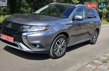 Позашляховик / Кросовер Mitsubishi Outlander 2019 в Рівному