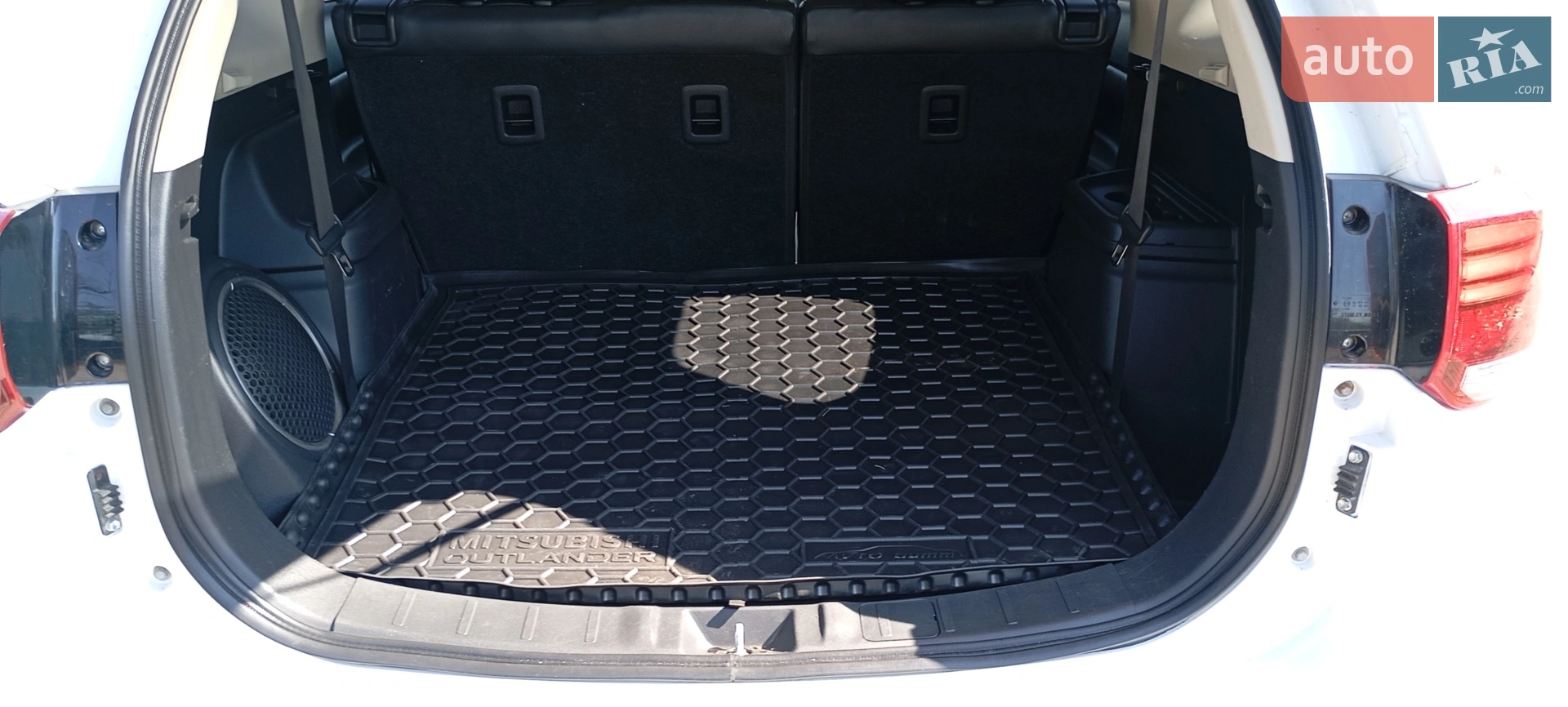 2014 Mitsubishi Outlander - мініатюра 20