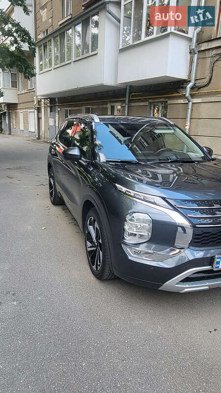 Внедорожник / Кроссовер Mitsubishi Outlander 2024 в Дергачах фото 15 Внедорожник / Кроссовер Mitsubishi Outlander 2024 в Дергачах