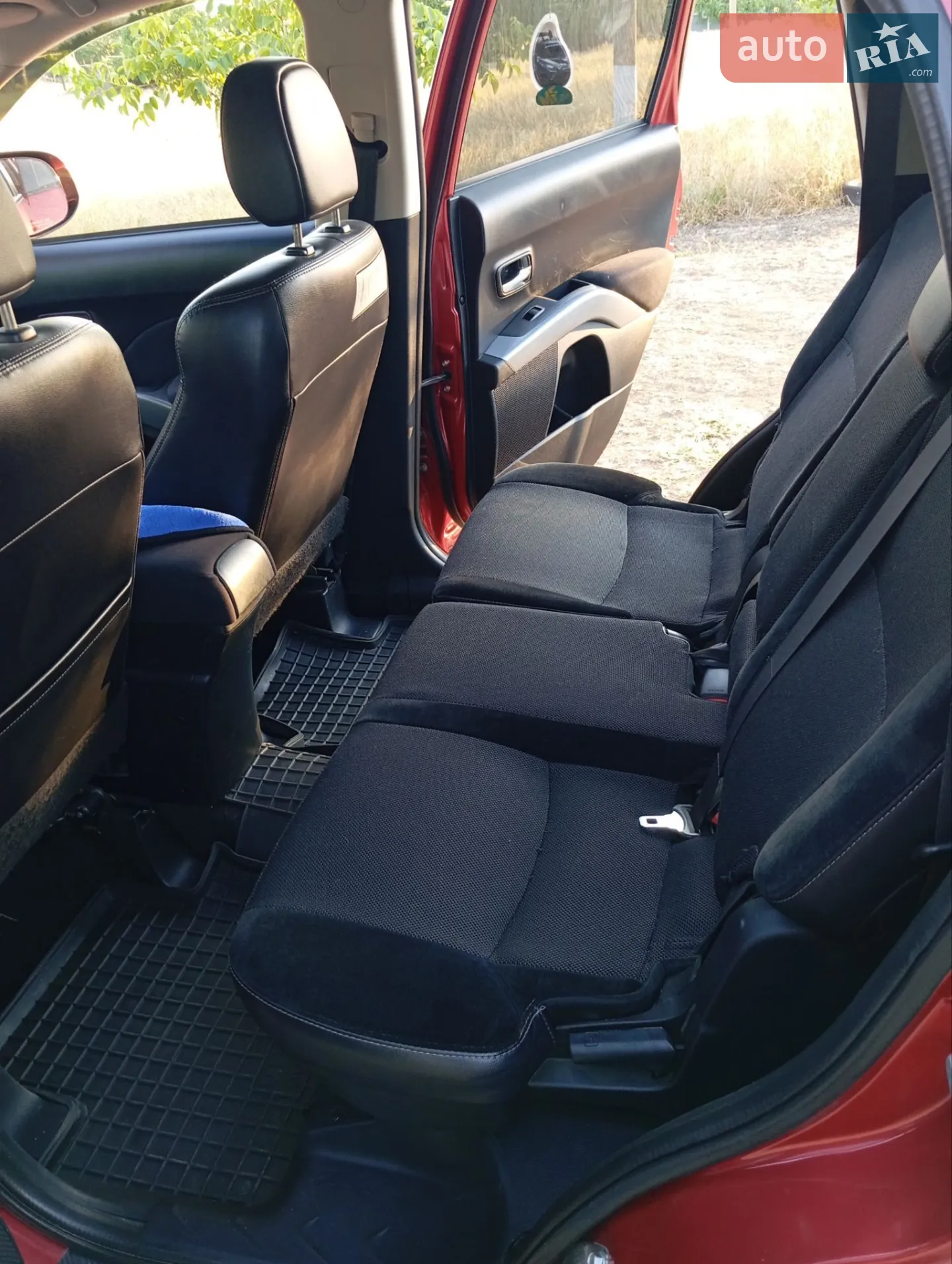 2013 Mitsubishi Outlander - мініатюра 4